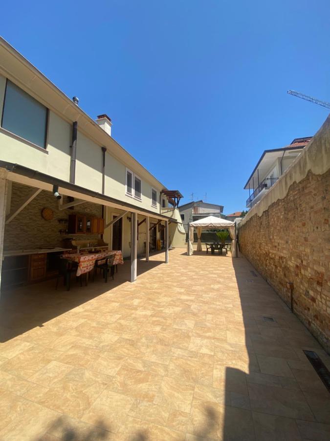 Caserma Guelfa - Casa Vacanza Chiarina San Benedetto del Tronto Exterior foto